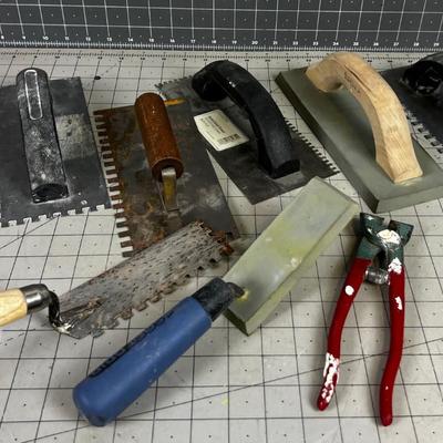 DIY   Tile Tools  (Great for the New Bathroom) 