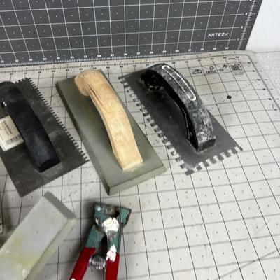 DIY   Tile Tools  (Great for the New Bathroom) 