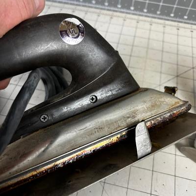 DIY Carpet Tools: Seam Sealer and Cutter