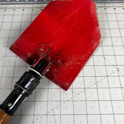 Folding Shovel 