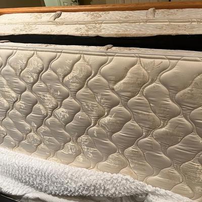 Wamsutta Twin Comforters, FeelAtHome Gap Filler and More (BR1-MG)