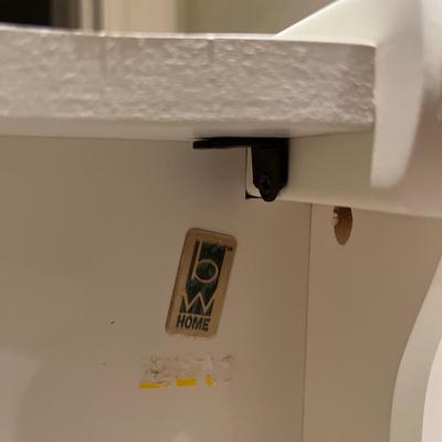 End Table, Lamp & Clock (BR1-MG)