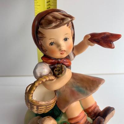 Goebel Hummel Farewell Girl with Basket