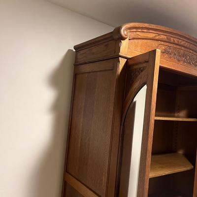 Armoire With Beveled Mirrors (BR-MG)