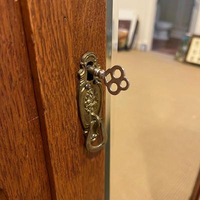 Armoire With Beveled Mirrors (BR-MG)