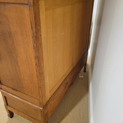 Armoire With Beveled Mirrors (BR-MG)