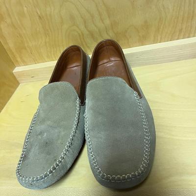 Six Pairs of Dress Shoes Size 10 (PC2-MG)