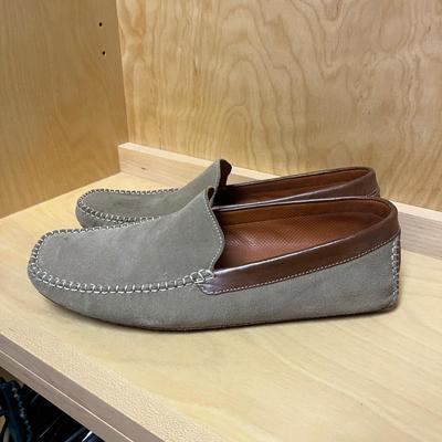 Six Pairs of Dress Shoes Size 10 (PC2-MG)