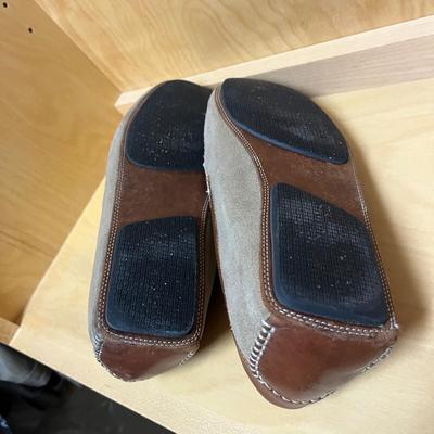 Six Pairs of Dress Shoes Size 10 (PC2-MG)