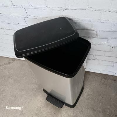 Stainless Pedal Trash Can