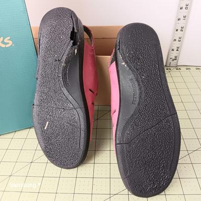 Clarks Sandals - Womens Size 7
