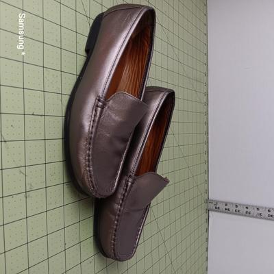 Clarks Slip Ons - Metallic - Size 7.5