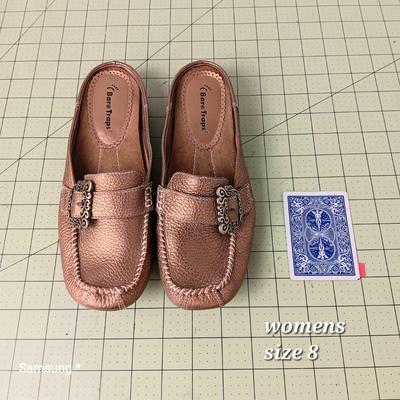 Bare Traps Slip Ons - Copper Metallic - Size 8