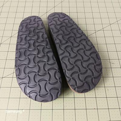 White Mountain Clogs - Taupe - Size 8
