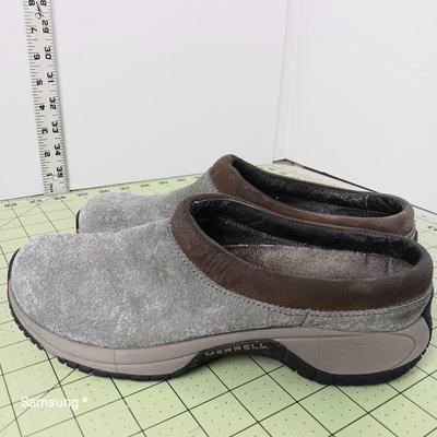 Womens Slip Ons - 2 pairs - Size 7.5