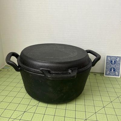 Cast Iron Pot with lid