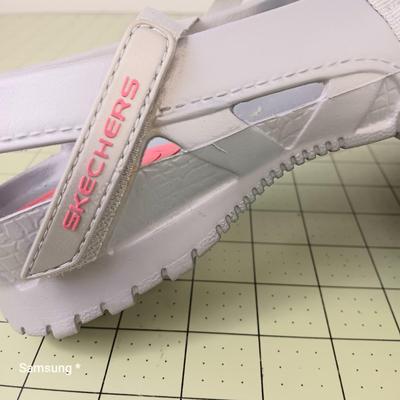 Skechers Shoes - Gray - Womens Size 8