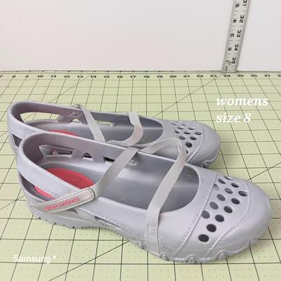 Skechers Shoes - Gray - Womens Size 8