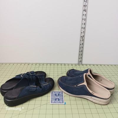 Womens Slip Ons - 2 pairs - Size 7.5/7W