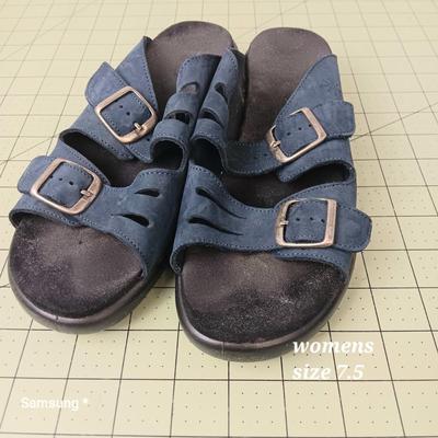 Womens Slip Ons - 2 pairs - Size 7.5/7W