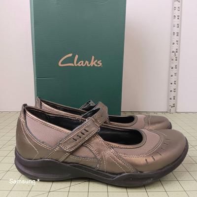 Clarks Wave Mary Janes - Metallic - Size 7.5