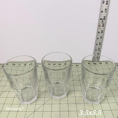 Clear Drinking Glasses 