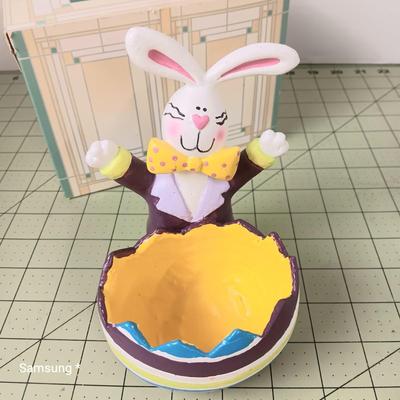Easter Bunny/Egg 