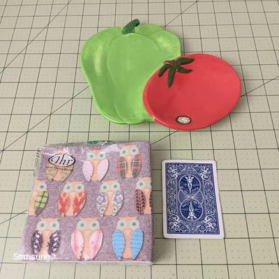Vegetable Plate and Owl Napkins