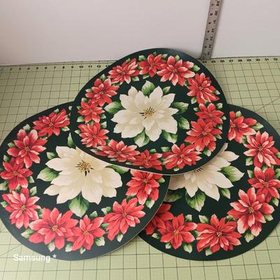 16" Poinsettia Placemats
