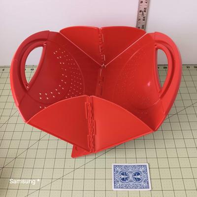 Collapsible Strainer
