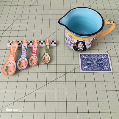 Measuring Spoon and Cup Decor