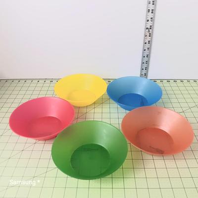 Plastic Bowls - Assorted Color