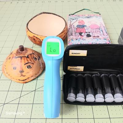 Vicks Touchless Theromometer Bundle