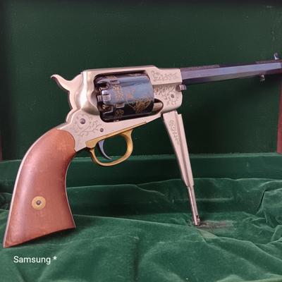 "The Rattlesnake" - The New England Collectors Society Frederic Remington Commemorative Pistol Gun
