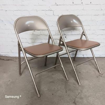 2 Folding Chairs