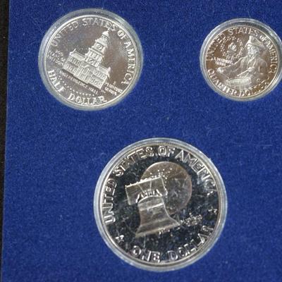 UNITED STATES BICENTENNIAL SILVER PROOF SET