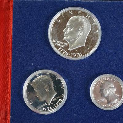 UNITED STATES BICENTENNIAL SILVER PROOF SET