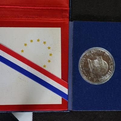 UNITED STATES BICENTENNIAL SILVER PROOF SET