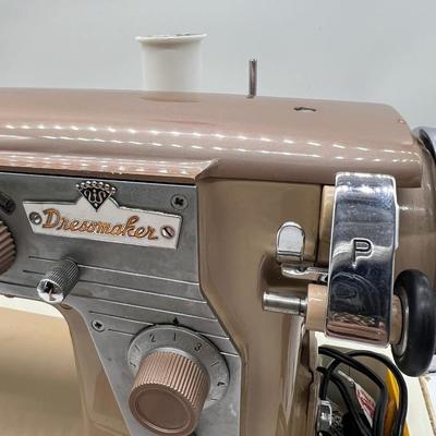 SINGER DRESSMAKER  1803B~Read Details