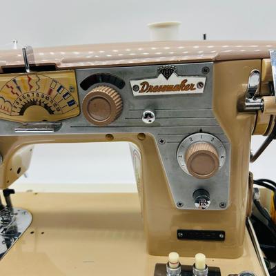SINGER DRESSMAKER  1803B~Read Details