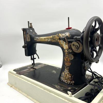 Antique Singer Sewer G486 7586 ~Read Details