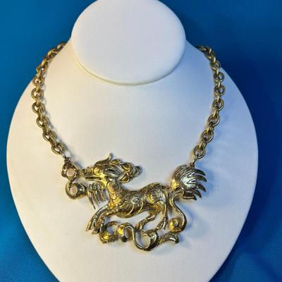 CHINESE HORSE PENDANT NECKLACE w/TEXTURED CHAIN