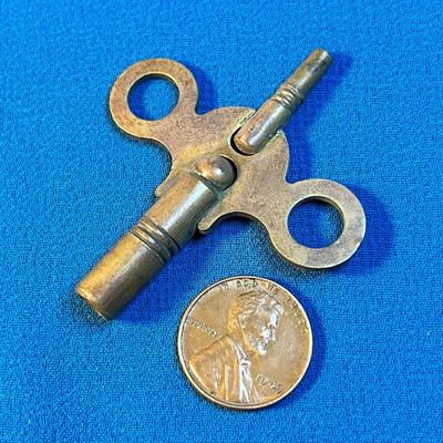 VINTAGE TWO-END CLOCK KEY, ONE SIDE FOR WATCHES?