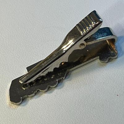 SEMI TRUCK BIG RIG SILVER TONE TIE CLIP
