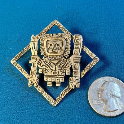 MESO-AMERICAN MOTIF SILVER TONE PIN BROOCH  NICE DETAIL