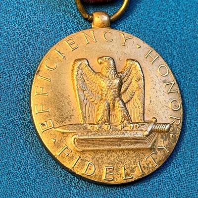 VINTAGE GOOD CONDUCT BADGE "EFFICIENCY-HONOR-FIDELITY"