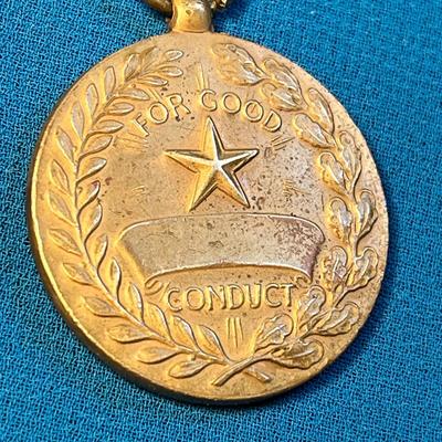 VINTAGE GOOD CONDUCT BADGE "EFFICIENCY-HONOR-FIDELITY"