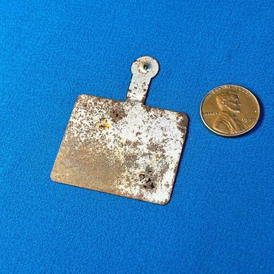VINTAGE METAL PINBACK "SWEDISH PAVILION" 