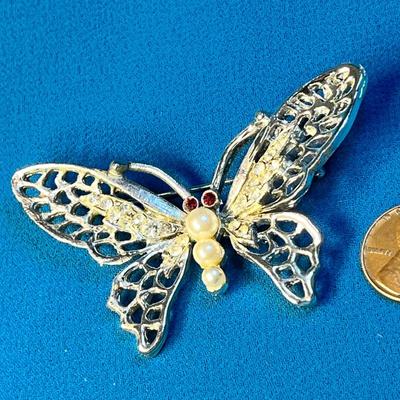 VINTAGE OPENWORK BUTTERFLY PIN w/FAUX PEARLS, RED RHINESTONE EYES