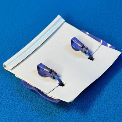 80's STYLE PURPLE WAVY SQUARE EARRINGS